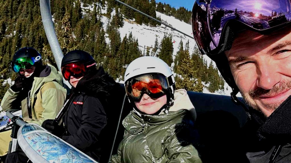 Οικογένεια Μπέκαμ: Πήγαν για σκι στην Κουρσεβέλ φορώντας εξοπλισμό Prada αξίας 30.000 δολαρίων 