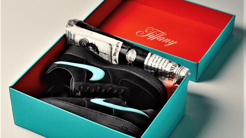 Nike x Tiffany & Co.: Το Twitter μόλις «δίκασε» τα νέα sneakers πολυτελείας που παρουσίασαν οι δύο φίρμες
