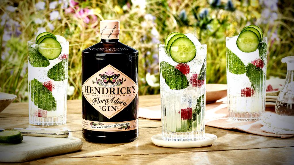 Flora Adora: Το νέο limited edition τζιν του Hendrick's εμπνέεται από το αρχαιοελληνικό νέκταρ 