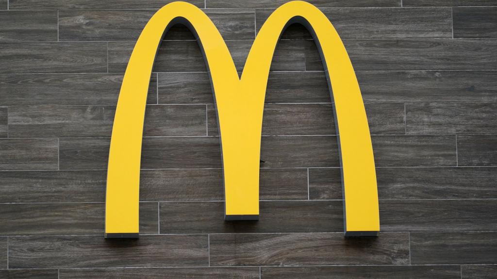 McDonald’s: Έγιναν και πάλι cool - Το μεγάλο στοίχημα στη... νοσταλγία