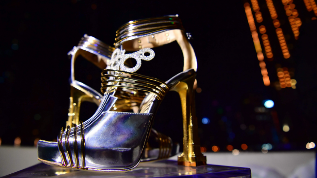 Moon Star Shoes: Με τακούνι... μετεωρίτη και τιμή 20 εκατ. δολάρια, τα ακριβότερα παπούτσια στον κόσμο