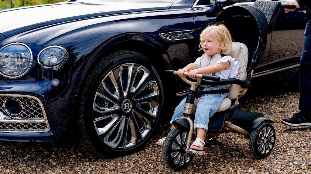 Bentley: Το νέο limited edition παιδικό τρίκυκλο 6 σε 1 είναι εμπνευσμένο από τα χειροποίητα μοντέλα Mulliner