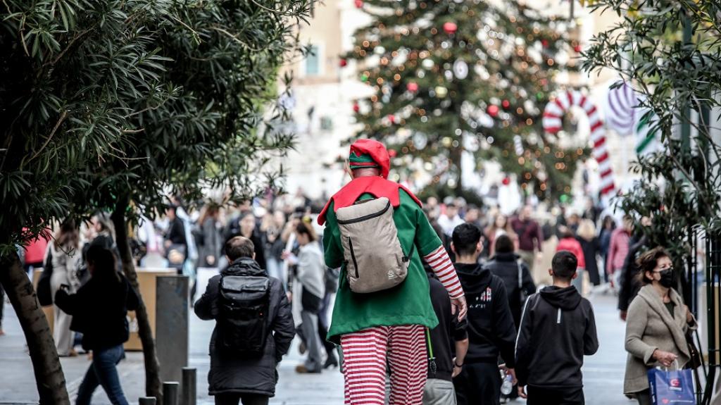 Χριστούγεννα: Φθηνά και κομψά δώρα - Τι ψωνίζουν οι Έλληνες