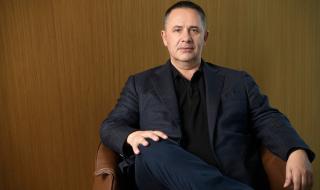 Ο πρώτος δισεκατομμυριούχος της Αλβανίας - Από πρόσφυγας «έχτισε» αυτοκρατορία