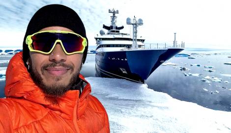 Ο Λούις Χάμιλτον εξερευνεί την Ανταρκτική με ένα superyacht 175 εκατ. δολαρίων
