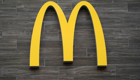«I'm lovin' it»: Τα McDonald’s είναι και πάλι cool - Το στοίχημα στη... νοσταλγία