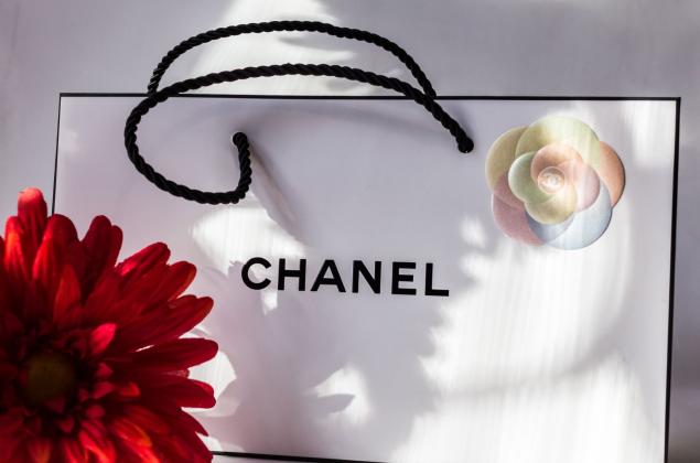 Η Chanel «χρυσώνει» τους ιδιοκτήτες της - Ποια είναι τα αδέρφια Βερτχάιμερ