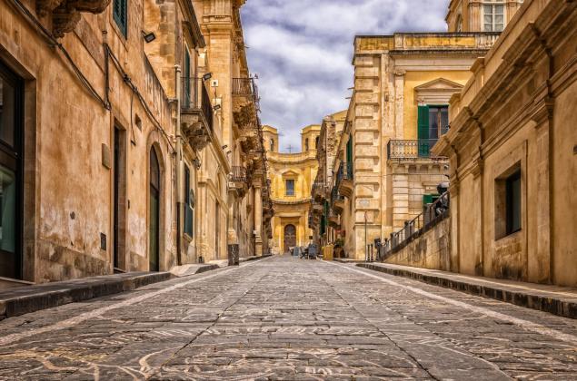 Πωλείται σπίτι για ένα ευρώ - Ποια είναι η «παγίδα»