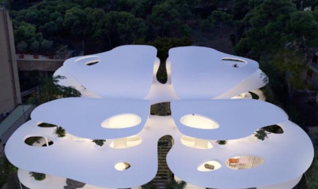 Πωλητήριο στο σπίτι «πεταλούδα» της Βουλιαγμένης: Η τιμή του προκαλεί ίλιγγο