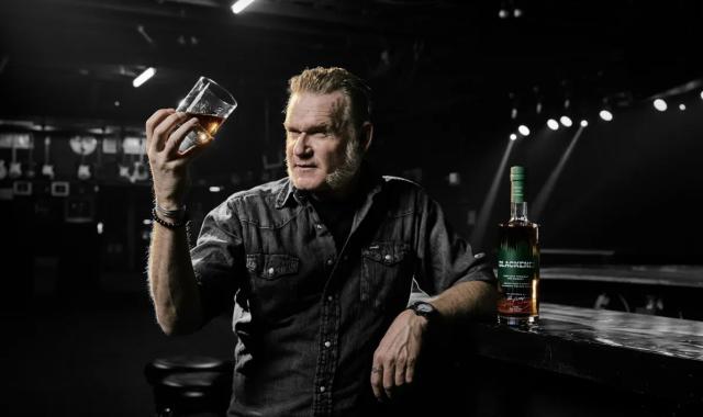 On the Rock? Το νέο rye ουίσκι των Metallica ωρίμαζε ακούγοντας τα τραγούδια τους