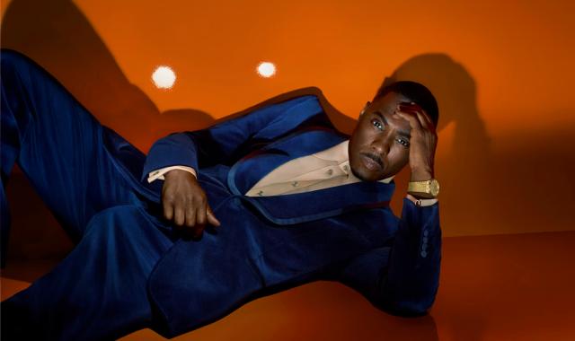 Το νέο ρολόι της Gucci κάνει πρεμιέρα στον καρπό του Idris Elba