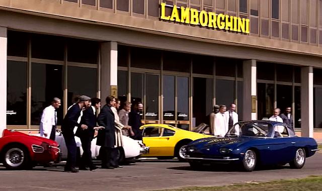 Η αιώνια έχθρα της Lamborghini με τη Ferrari μόλις έγινε ταινία - Δείτε το trailer