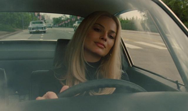 Γεμάτο με κορυφαία SUVs: Mια ματιά στο πολυτελές γκαράζ της Μάργκοτ Ρόμπι