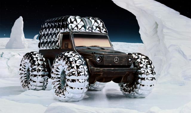 Mercedes και Moncler μόλις παρουσίασαν ένα G-Wagen που φοράει φουσκωτό μπουφάν