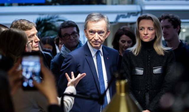 Η LVMH έχει βάλει στο μάτι την Cartier - Οργιάζουν οι φήμες για εξαγορά