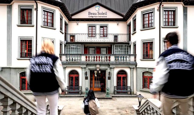 Σπουδές πέντε αστέρων για δισεκατομμυριούχους στο πιο ακριβό σχολείο του κόσμου