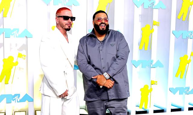 Ο DJ Khaled μόλις «φλέξαρε» ένα χρυσό ρολόι με διαμάντια ανυπολόγιστης αξίας