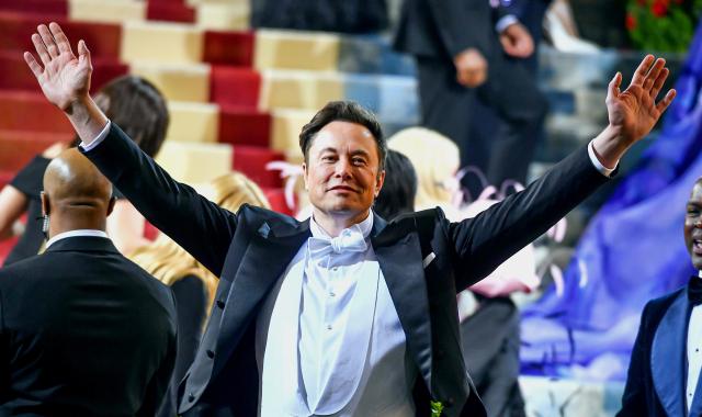 171 πτήσεις έκανε το τζετ του Έλον Μασκ το 2022 - Σαν να πέταξε 12,4 φορές γύρω από τη Γη