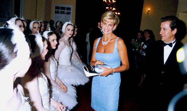 Η τραγική ιστορία ενός διάσημου σετ κοσμημάτων της πριγκίπισσας Νταϊάνα