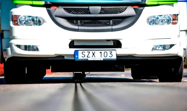 Η Σουηδία φτιάχνει δρόμο που θα φορτίζει το ηλεκτρικό σας αυτοκίνητο ενώ οδηγείτε