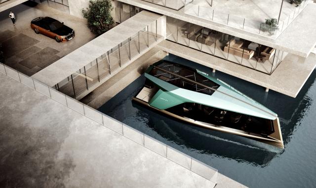 Το πρώτο γιοτ στον κόσμο που λειτουργεί μόνο με μπαταρία είναι τέκνο της BMW