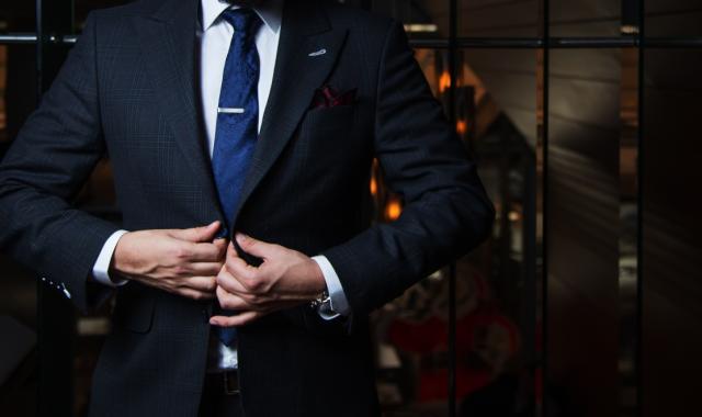 3 business outfits που κάθε άντρας πρέπει να έχει στην ντουλάπα του