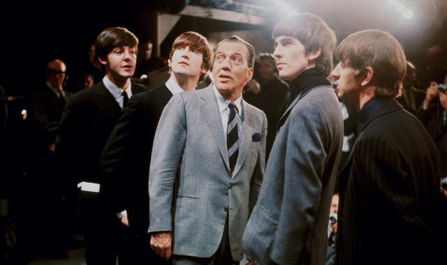 Πόσο κάνει ένας τοίχος με τις υπογραφές των Beatles από το 1964;