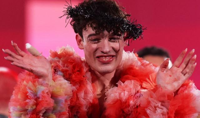 Γνωρίστε το Nemo - Το πρώτο non binary άτομο που... έσπασε τον «Κώδικα»