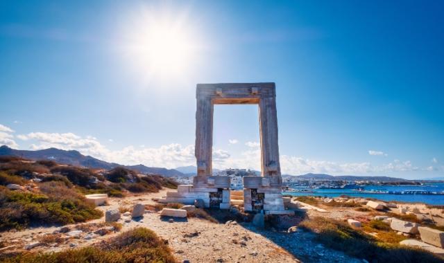 Νάξος: Το κοινό του Guardian ανέδειξε το νησί ως τον κορυφαίο προορισμό
