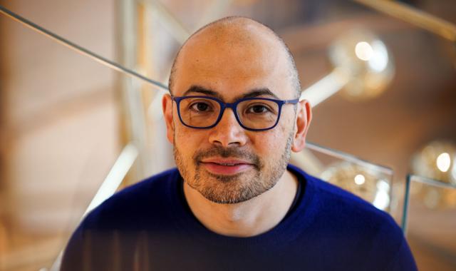Έλληνας το φαβορί για νέος CEO της Google - Ποιος είναι ο Ντέμης Χασάμπης