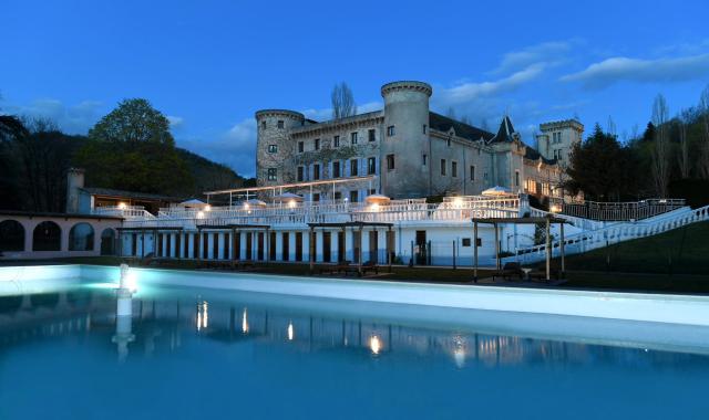 Θα διανυκτερεύατε σε ένα κάστρο 2.000 ετών;